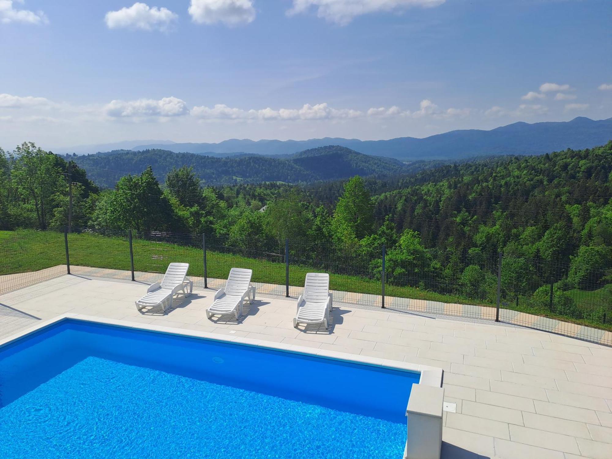 Holiday Home With Hot Tub And Sauna Sabina Rovte Exterior foto