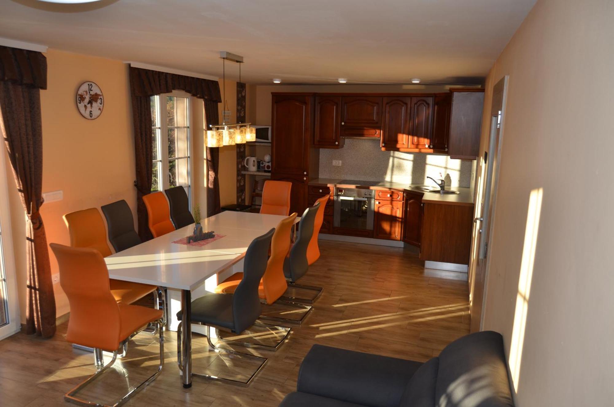 Holiday Home With Hot Tub And Sauna Sabina Rovte Exterior foto
