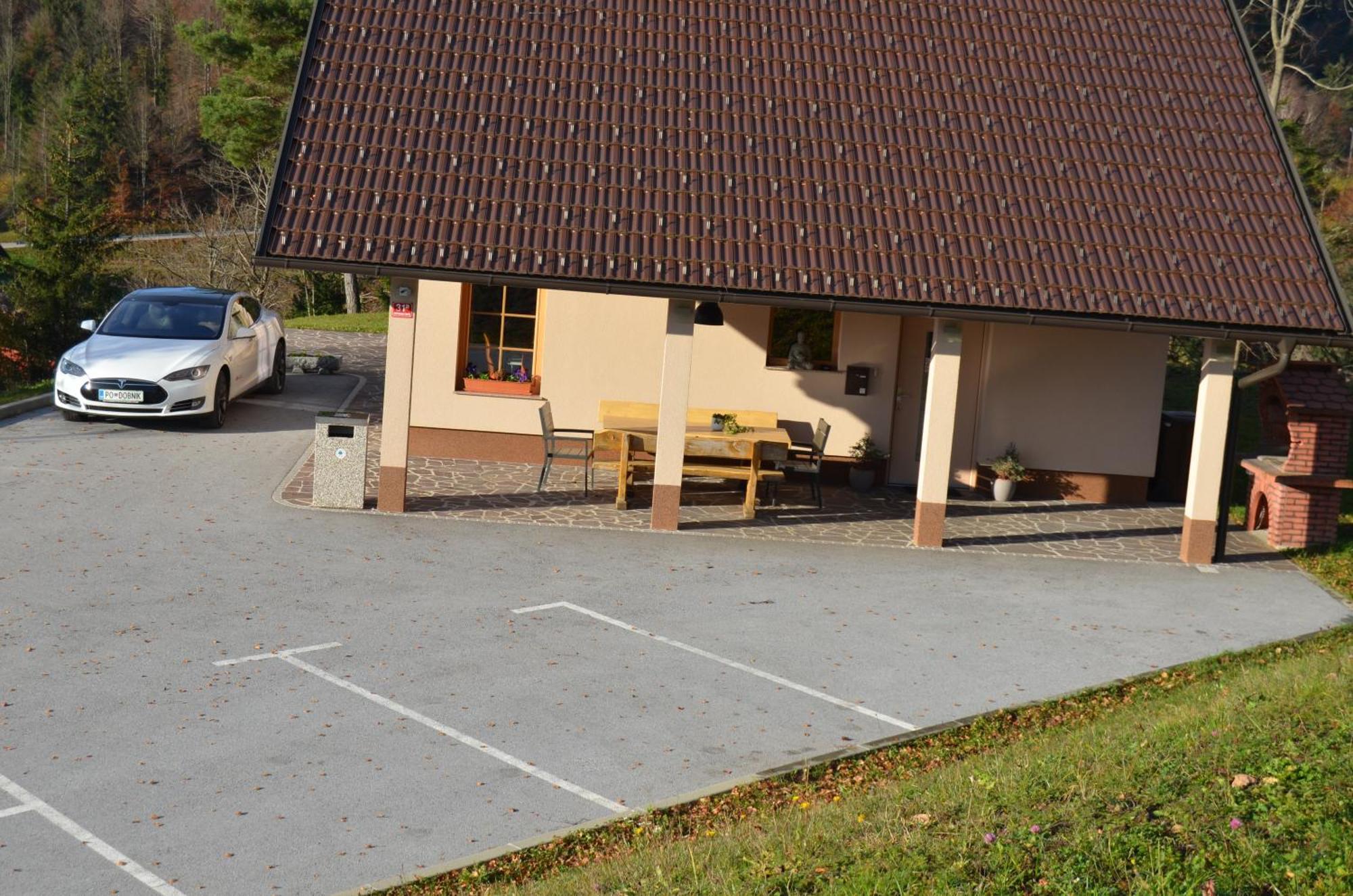 Holiday Home With Hot Tub And Sauna Sabina Rovte Exterior foto